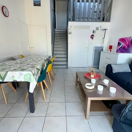 Maison 8 Pers A Deux Pas De La - Hilaire De Riez - Fr-1-323-407 펜션 *